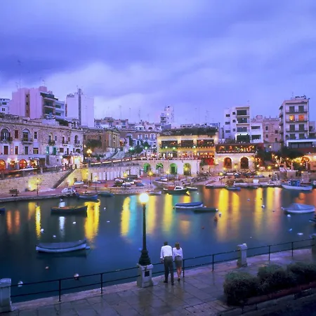 Chic 2br Apartment, Ideal Location Apartament Sliema